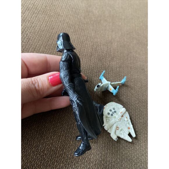 Star Wars Darth Vader 2001 LFL Hasbro Action Figure 4" Preowned - Picture 9 of 12